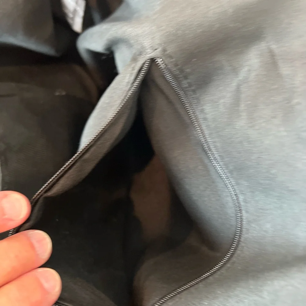 Botkier New York Bond Travel Tote
Bag Black - Picture 13 of 14